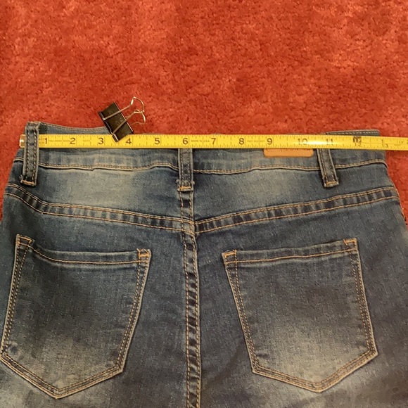 Vince Blue Co distressed jeans Size 1 - Picture 4 of 9
